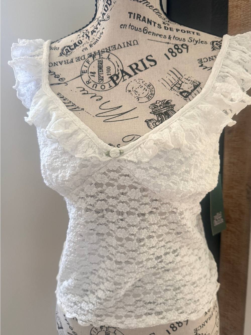 NWT Wild Fable White Lace Ruffle Tank Top